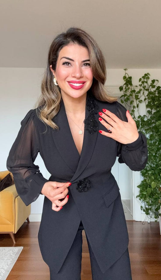 COLLAR FLORAL DETAIL ELEGANT SUIT – BLACK