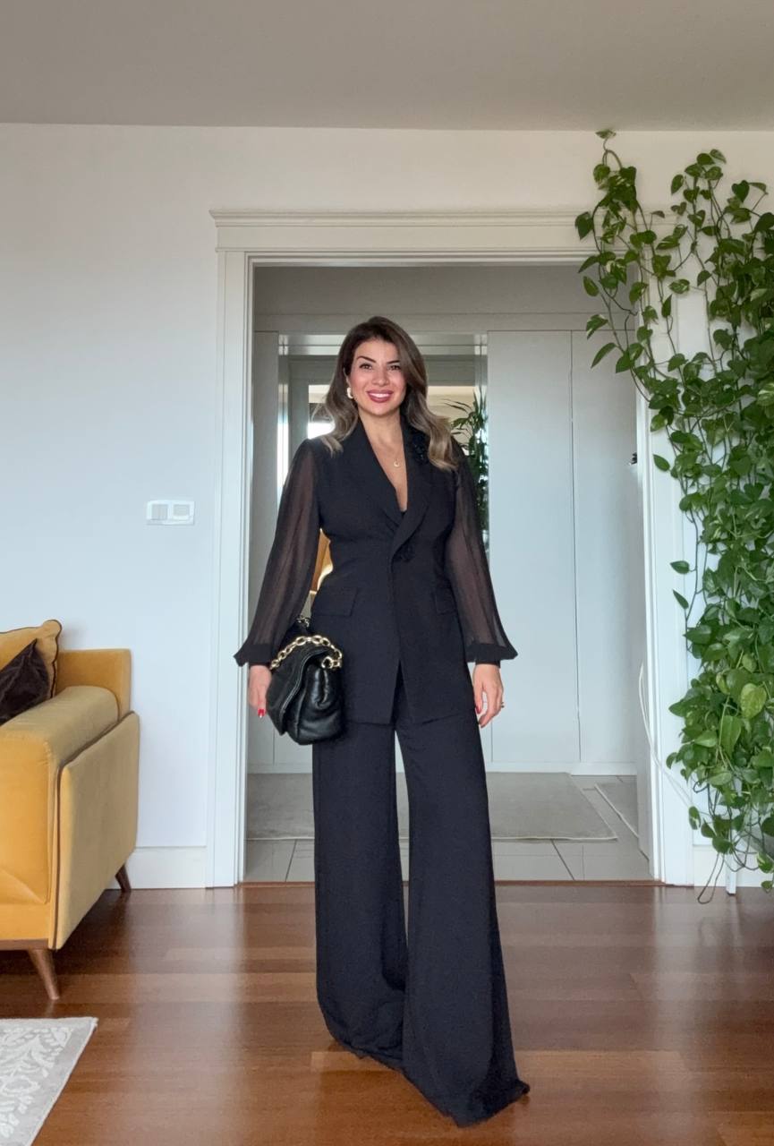 COLLAR FLORAL DETAIL ELEGANT SUIT – BLACK