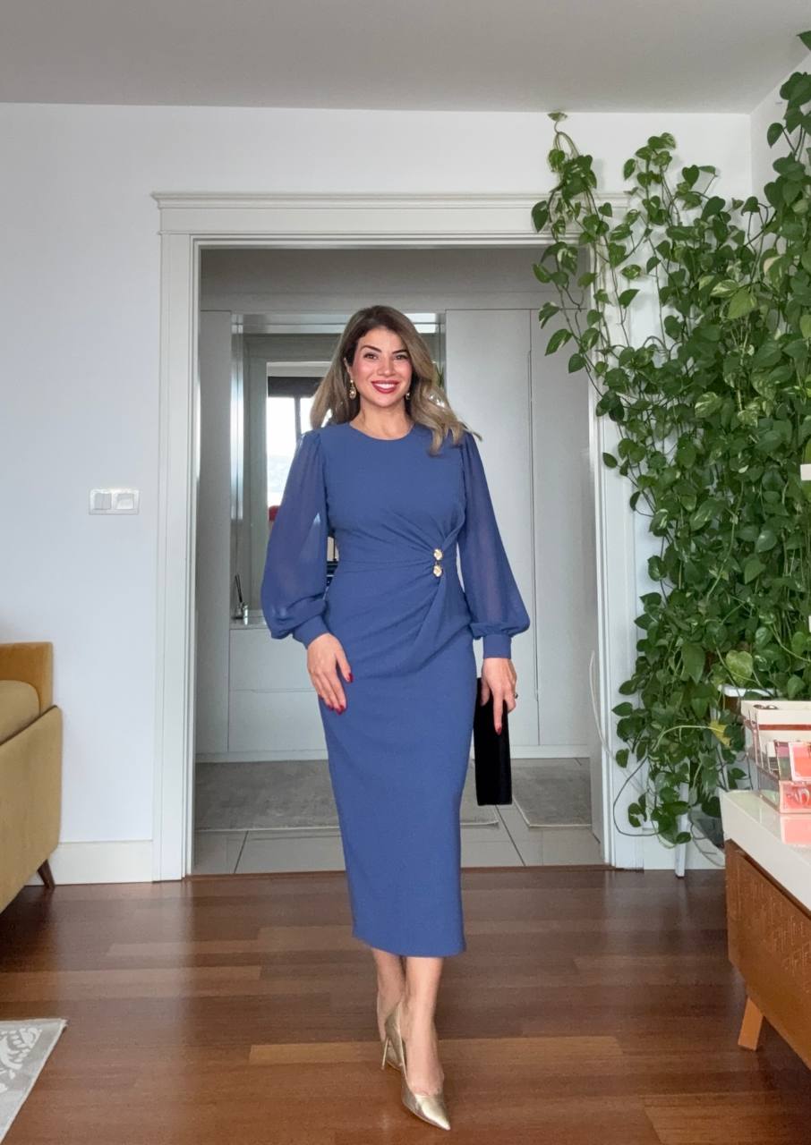 DRAPED MIDI DRESS WITH STONE BUTTON DETAIL – BLUE