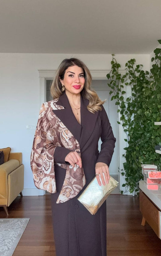 MIDI DRESS WITH SHAWL DETAIL AND BUTTON CLOSURE – BROWN