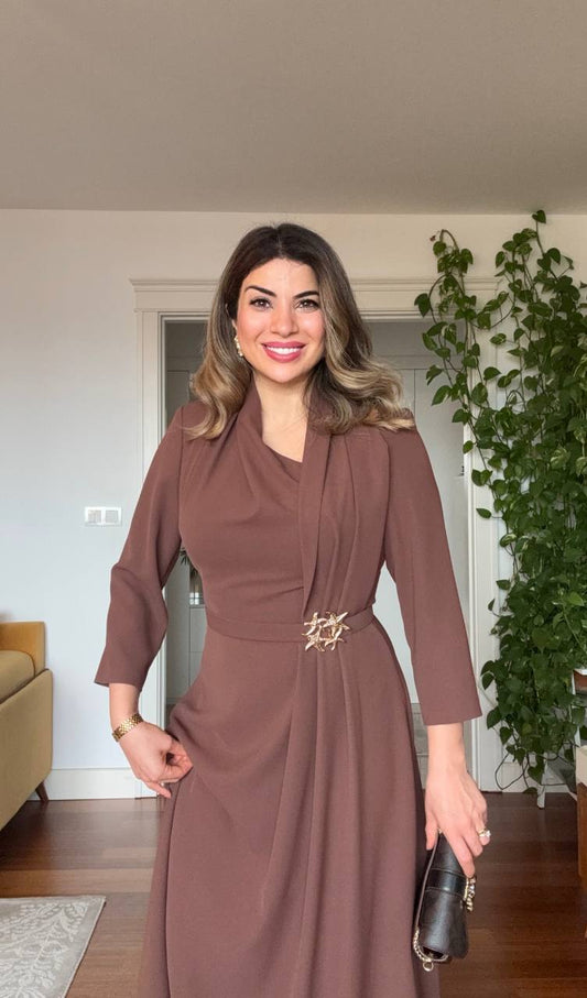 DRAPED BROOCH DETAIL LONG DRESS - BROWN