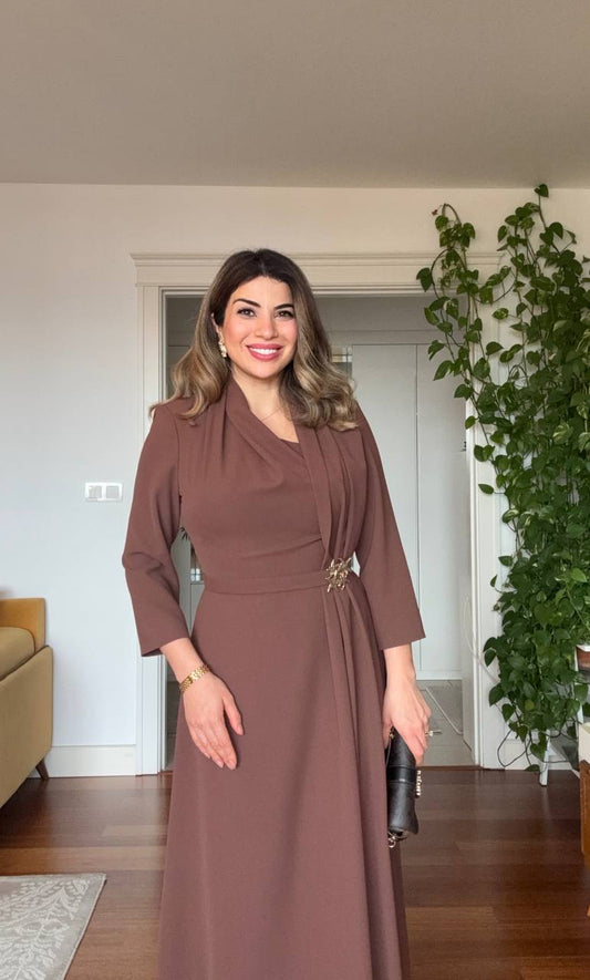 DRAPED BROOCH DETAIL LONG DRESS - BROWN