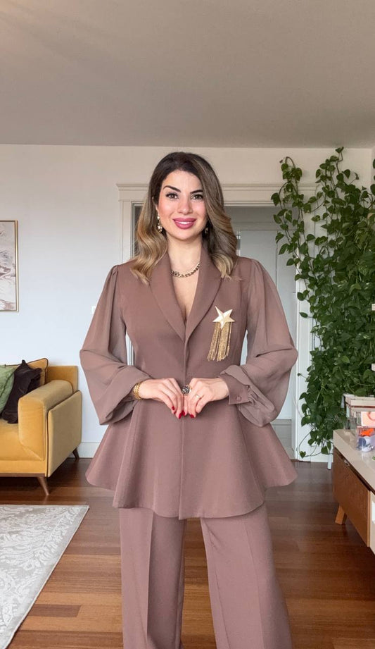 STAR ACCESSORY DETAILED JACKET & WIDE LEG TROUSERS SET – BROWN