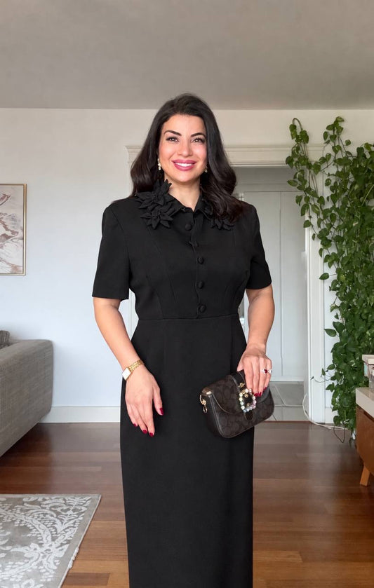 FLORAL APPLIQUÉ COLLARED SHORT-SLEEVE MIDI DRESS - BLACK