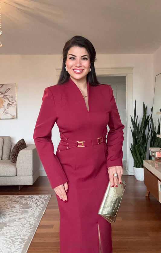 V-NECK METAL BUCKLE DETAIL LONG-SLEEVE MIDI DRESS - BURGUNDY