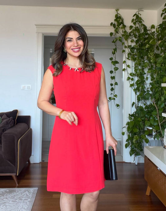 DRESS WITH STONE-EMBELLISHED COLLAR - RED