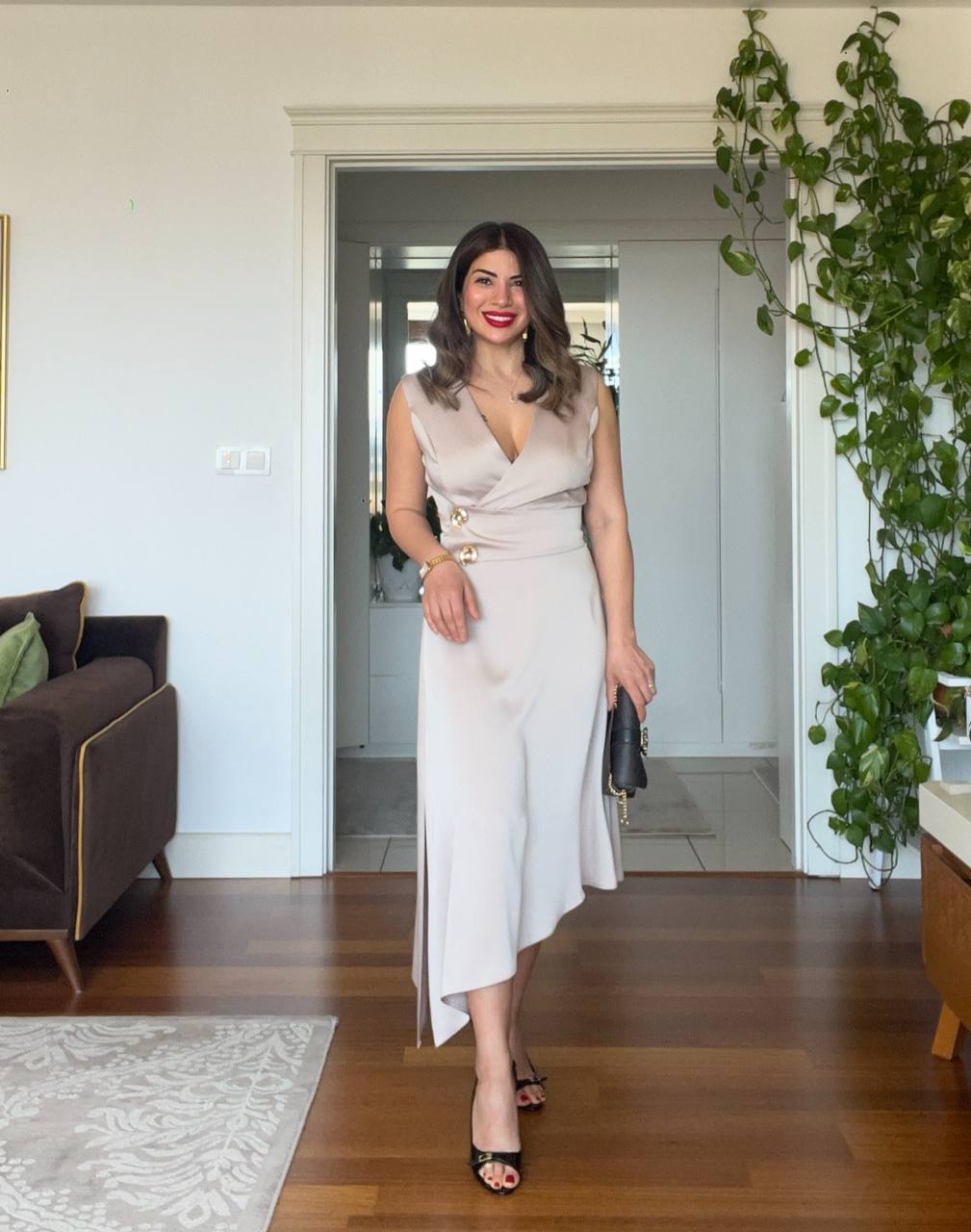 GOLD BUTTON DETAIL WRAP DRESS – BEIGE