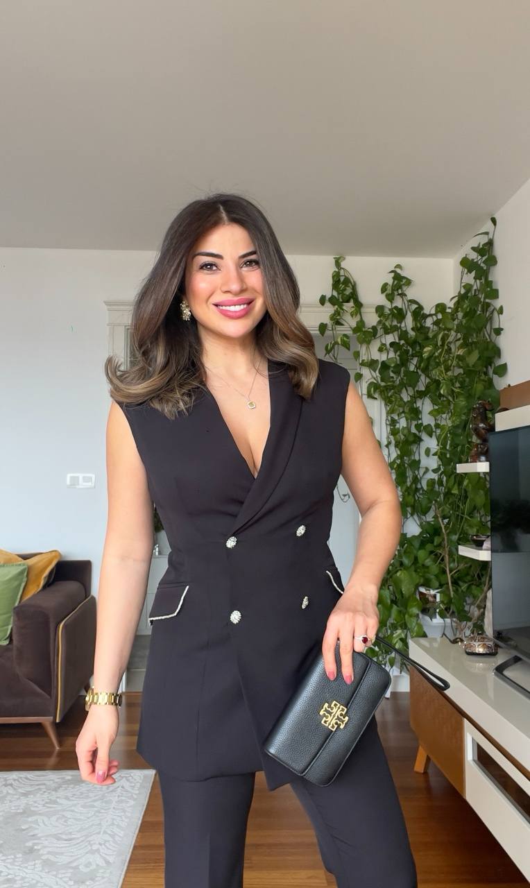 V-NECK SUIT - BLACK