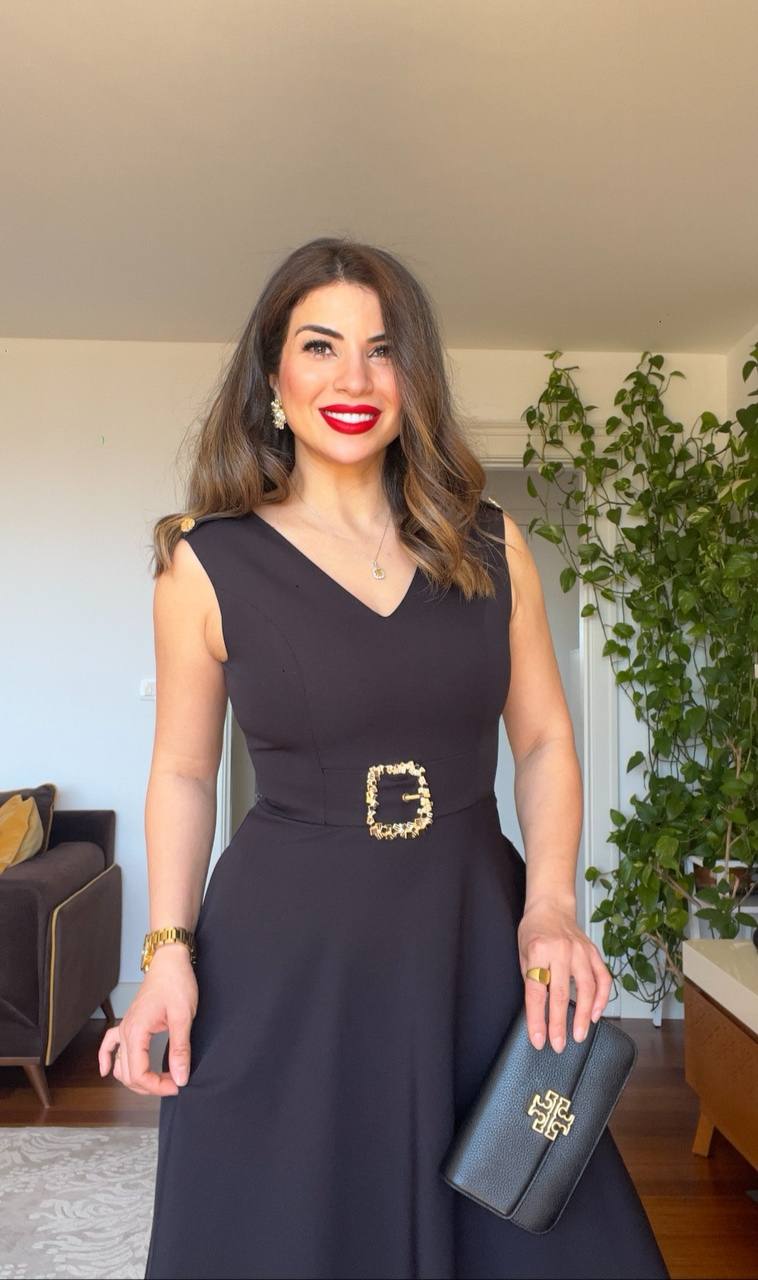 PEARL BUCKLE V-NECK MIDI DRESS – BLACK