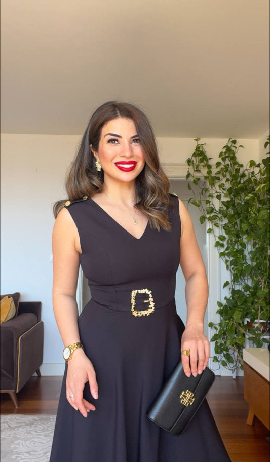 PEARL BUCKLE V-NECK MIDI DRESS – BLACK