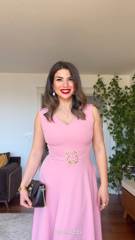 PEARL BUCKLE V-NECK MIDI DRESS – POWDER