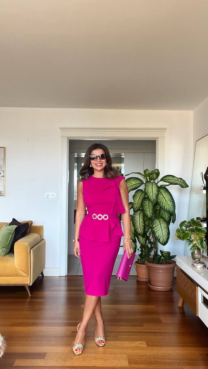 MIDI DRESS WITH PEARL BUCKLE & PEPLUM DETAIL - FUCHSIA