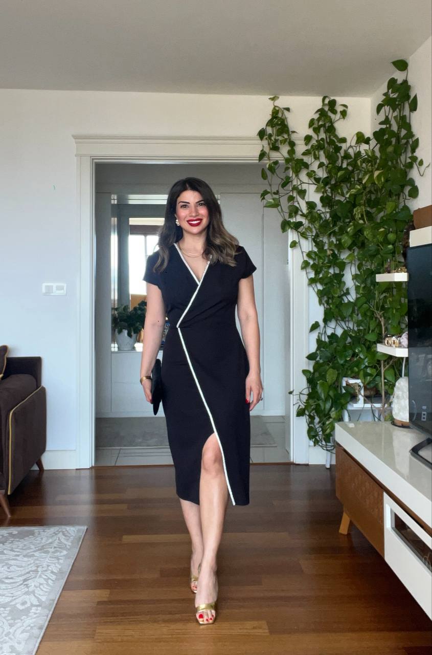 PEARL-TRIMMED WRAP-STYLE DRESS – BLACK