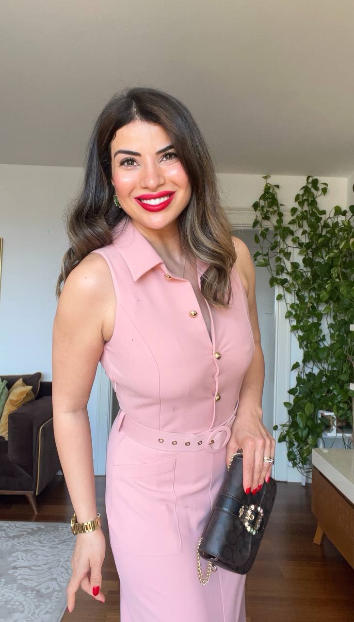 BROOCH DETAIL V-NECK MIDI DRESS – POWDER