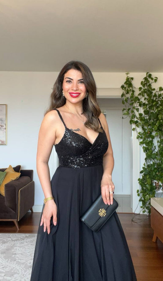 SEQUINED SLIT DETAIL EVENING DRESS – BLACK