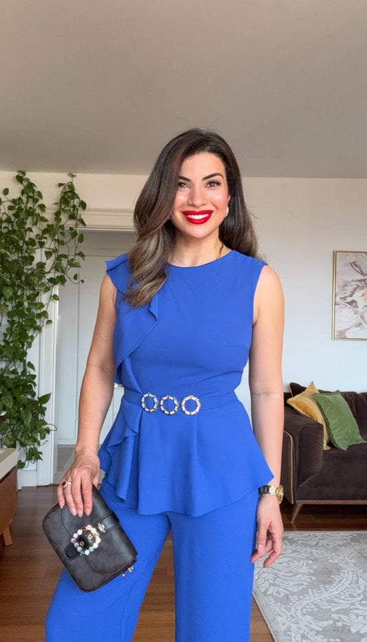 SET WITH RHINESTONE BELT AND RUFFLE DETAIL – SAX BLUE