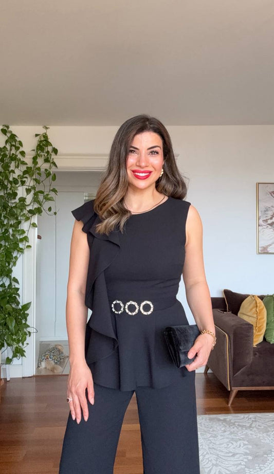 SET WITH RHINESTONE BELT AND RUFFLE DETAIL – BLACK