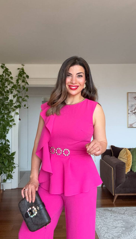 SET WITH RHINESTONE BELT AND RUFFLE DETAIL – FUCHSIA