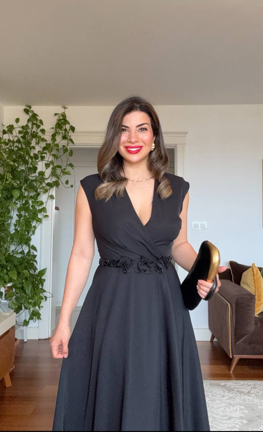 WRAP V-NECK MIDI DRESS WITH FLORAL EMBELLISHMENTS - BLACK