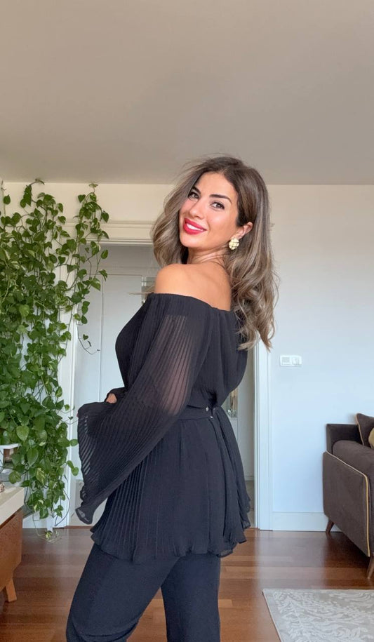 PLEATED OFF-SHOULDER BELTED SET – BLACK