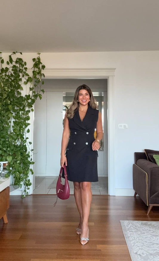 GOLD BUTTON DETAIL SLEEVELESS WRAP DRESS – BLACK