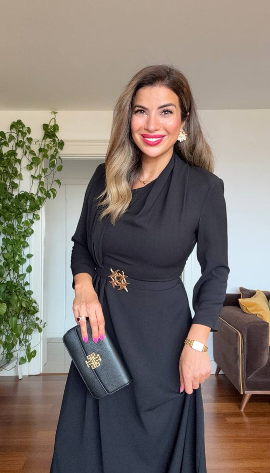 DRAPED BROOCH DETAIL LONG DRESS - BLACK