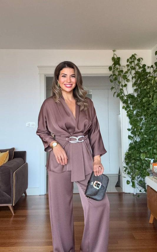 SATIN TEXTURED ELEGANT SET WITH BELT DETAIL - MOCHA BROWN