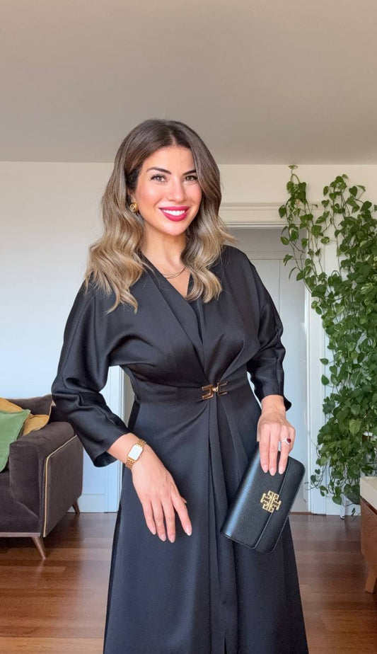 MIDI DRESS WITH GOLD BUCKLE DETAIL – BLACK