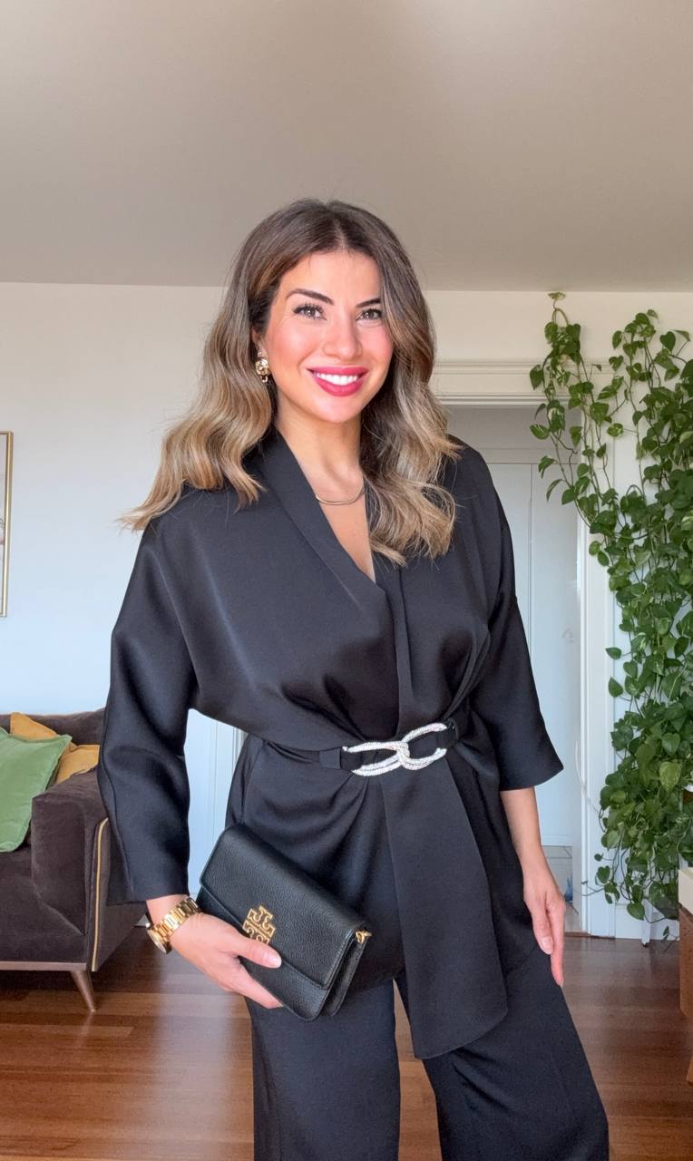 SATIN TEXTURED ELEGANT SET WITH BELT DETAIL - BLACK