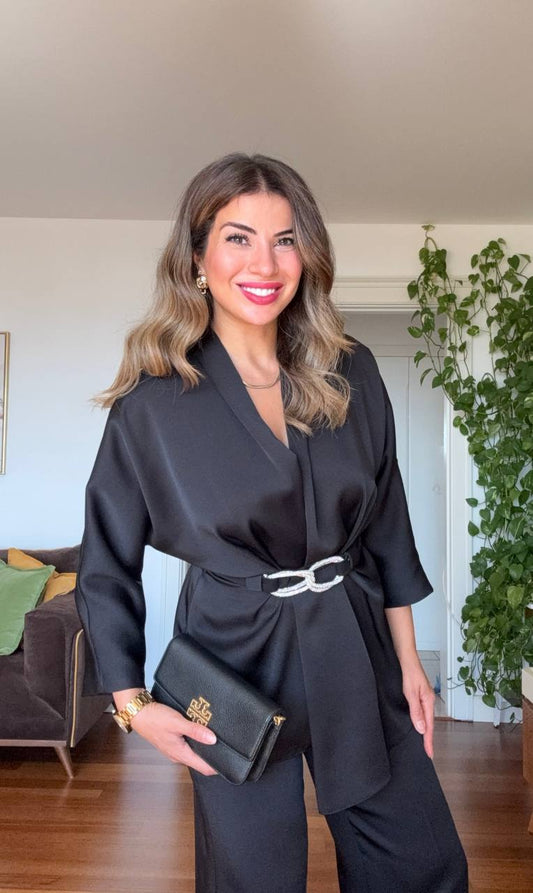 SATIN TEXTURED ELEGANT SET WITH BELT DETAIL - BLACK