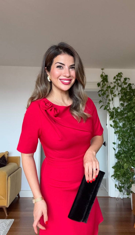CLASSIC DRESS WITH SHOULDER FLOWER DETAIL – RED