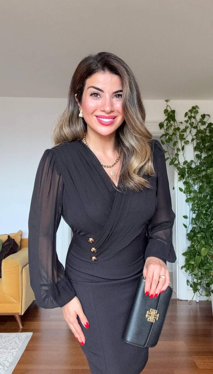 THREE-BUTTON DETAIL WRAP DRESS – BLACK