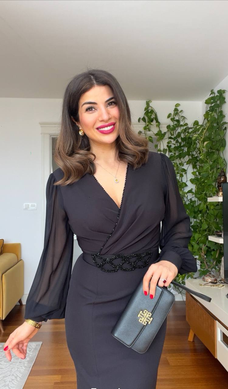 STONE BELT SLIT DRESS - BLACK