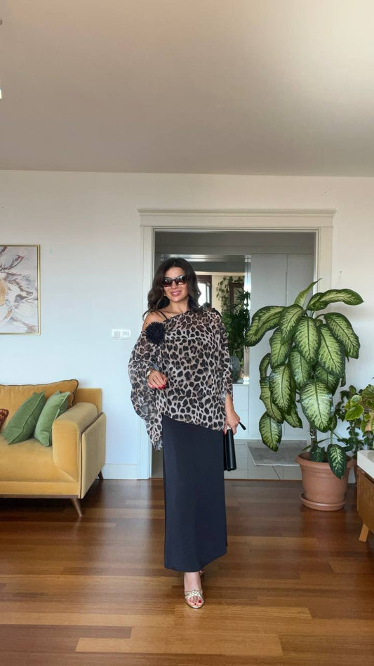 DRESS WITH LEOPARD BLOUSE