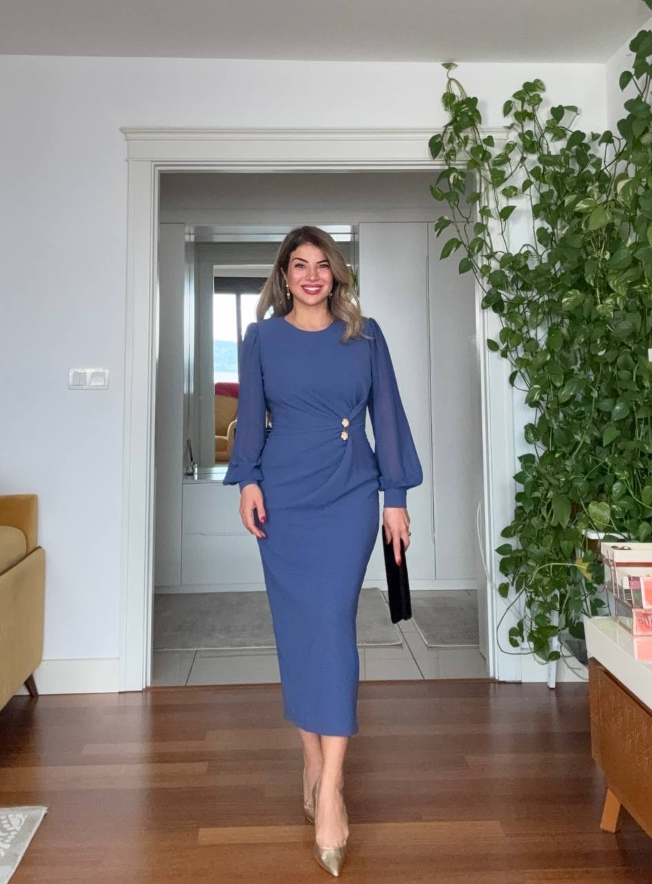 DRAPED MIDI DRESS WITH STONE BUTTON DETAIL – BLUE