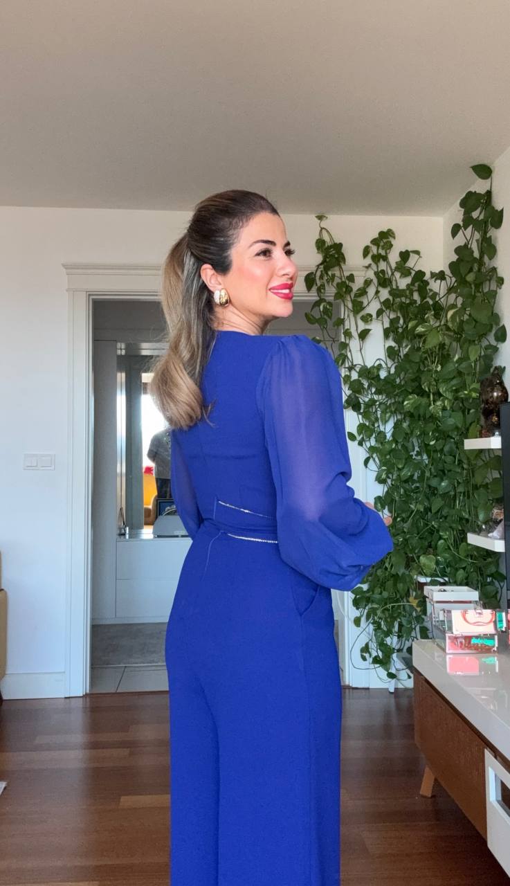 JUMPSUIT WITH CHIFFON SLEEVES AND STONE DETAIL - BLUE