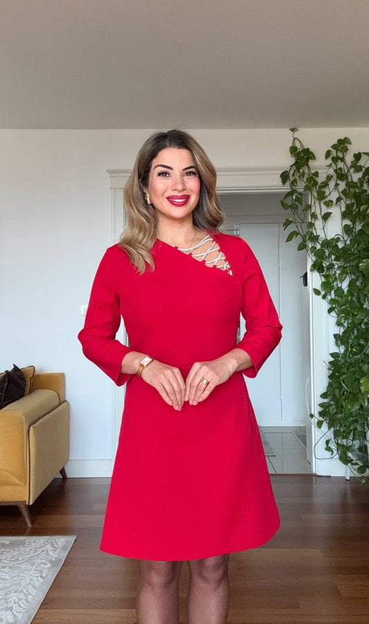 ASYMMETRIC NECKLINE CRYSTAL DETAILED DRESS - RED