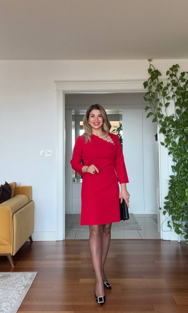 ASYMMETRIC NECKLINE CRYSTAL DETAILED DRESS - RED