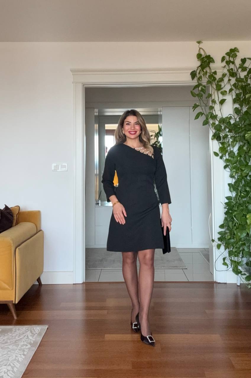 ASYMMETRIC NECKLINE CRYSTAL DETAILED DRESS - BLACK