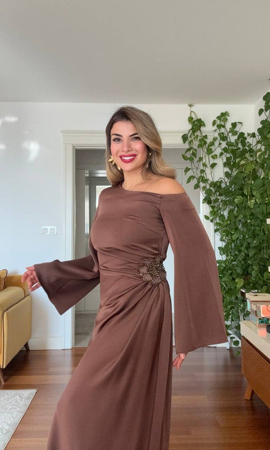 ONE-SHOULDER BEADED SATIN DRESS - BROWN