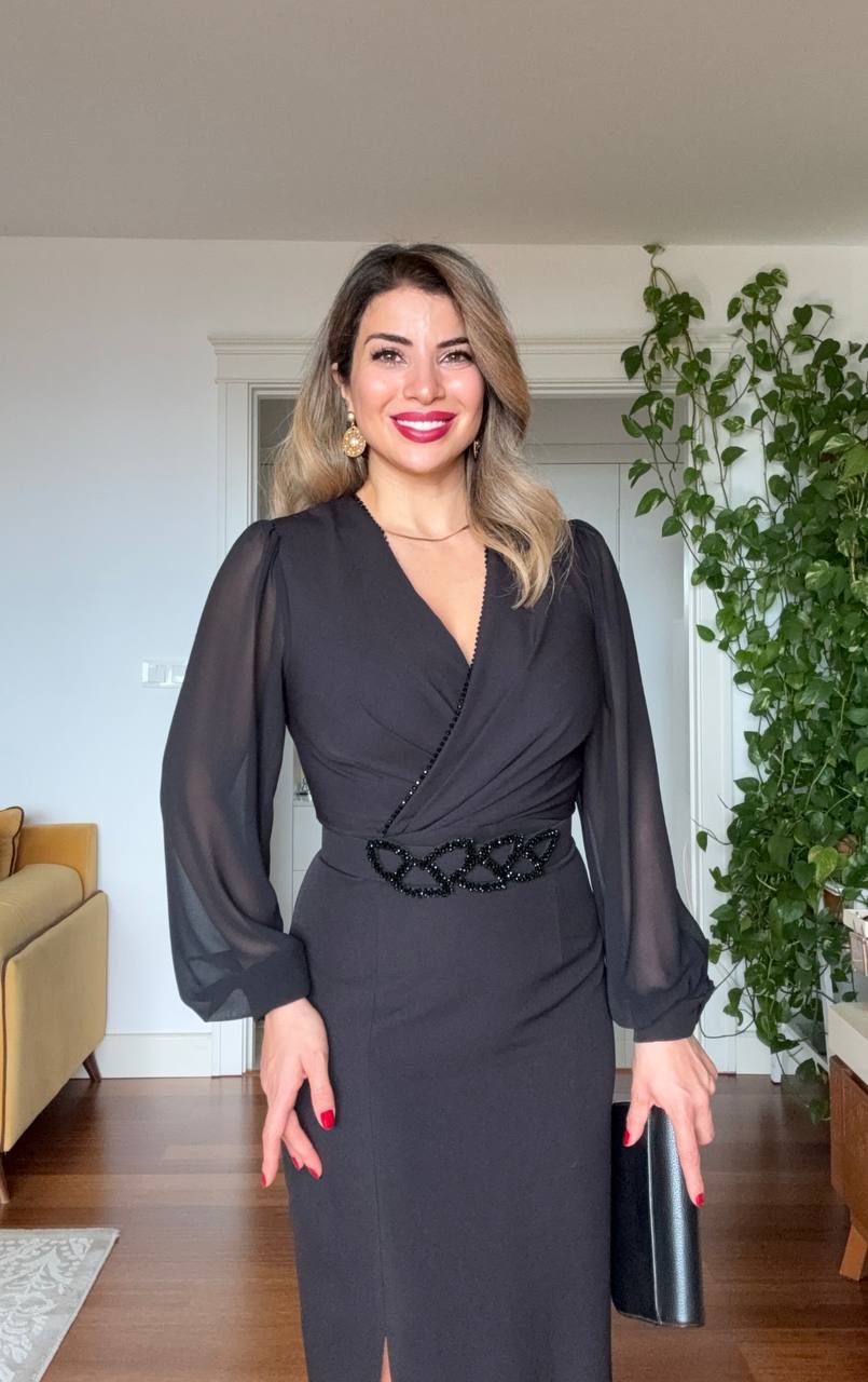 STONE BELT SLIT DRESS - BLACK