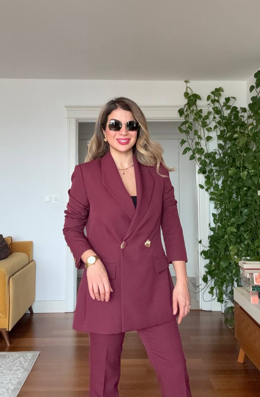 GOLD BUTTON DETAIL OVERSIZE SUIT – BURGUNDY