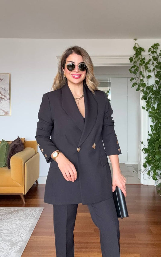GOLD BUTTON DETAIL OVERSIZE SUIT – BLACK