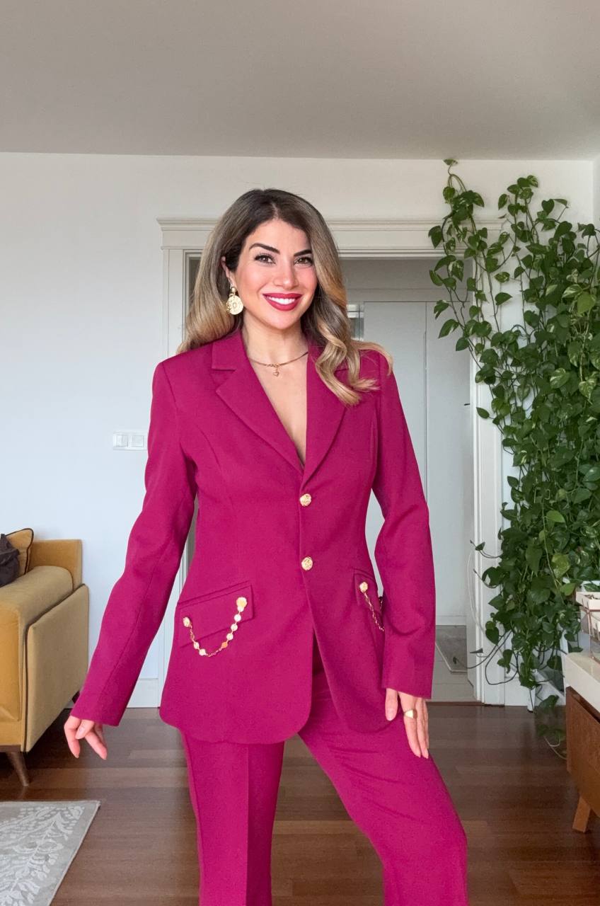 PREMIUM SUIT WITH GOLD CHAIN DETAIL – FUCHSIA