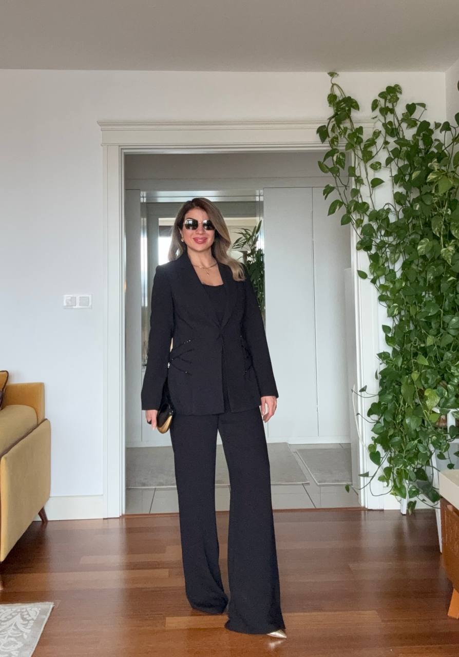 ELEGANT BLACK SUIT WITH BEADED SIDE DETAIL – BLACK