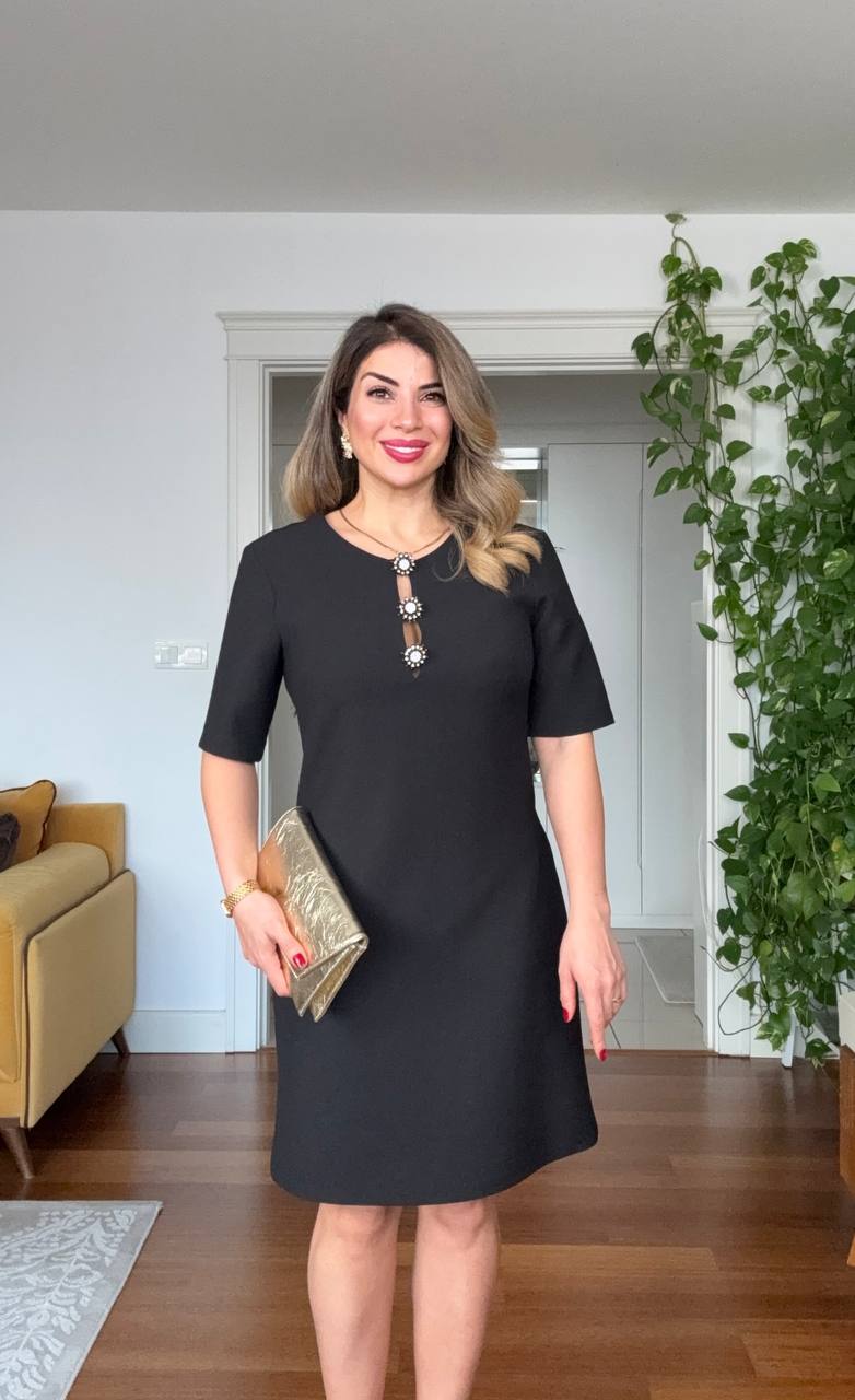 STONE-EMBELLISHED ROUND NECK SHORT SLEEVE MIDI DRESS – BLACK