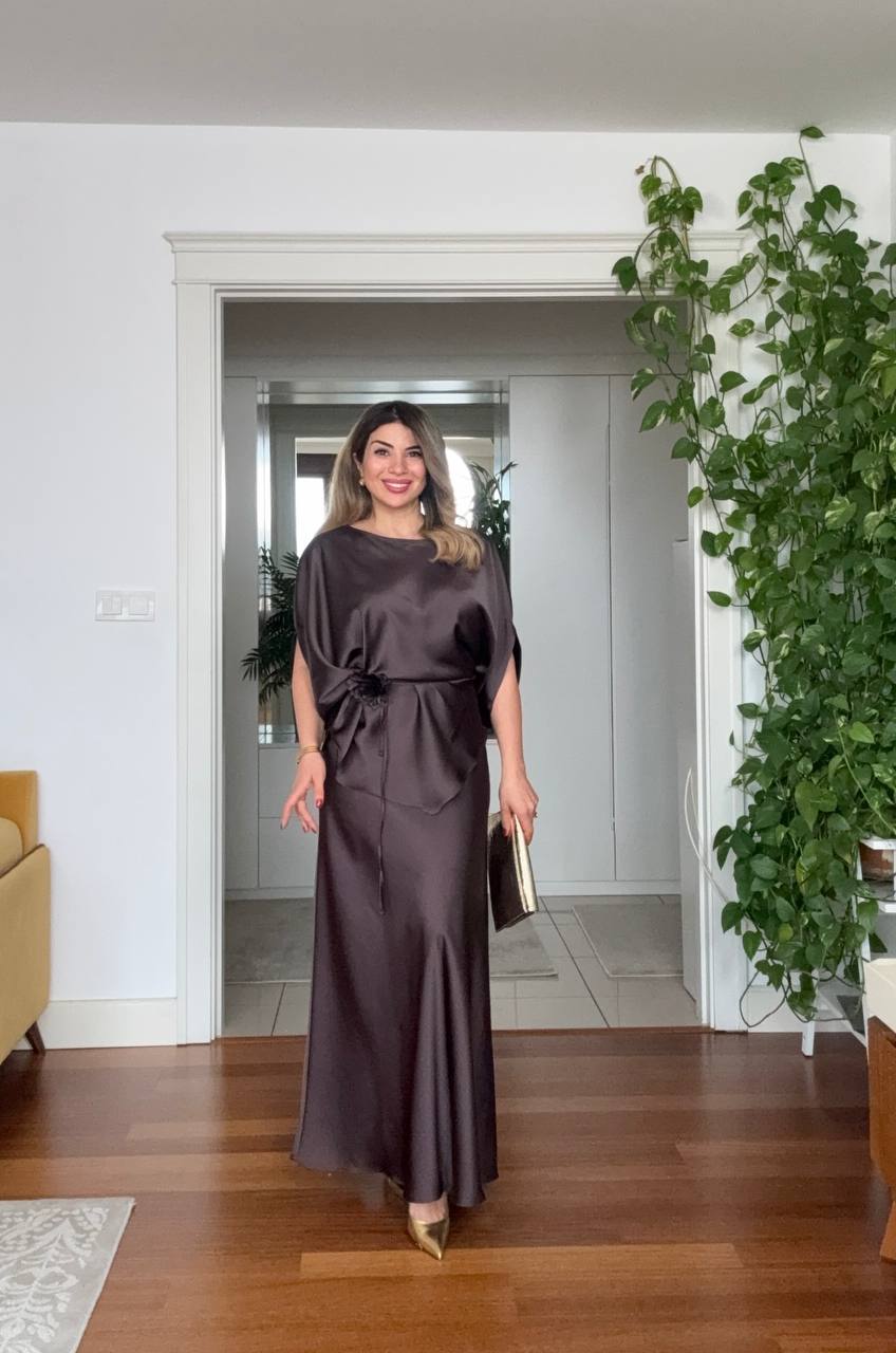 SATIN FABRIC BATWING SLEEVE BELT-TIED SET – BROWN