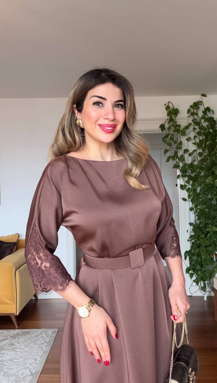 LACE DETAIL BELTED ELEGANT MIDI DRESS – MOCHA BROWN