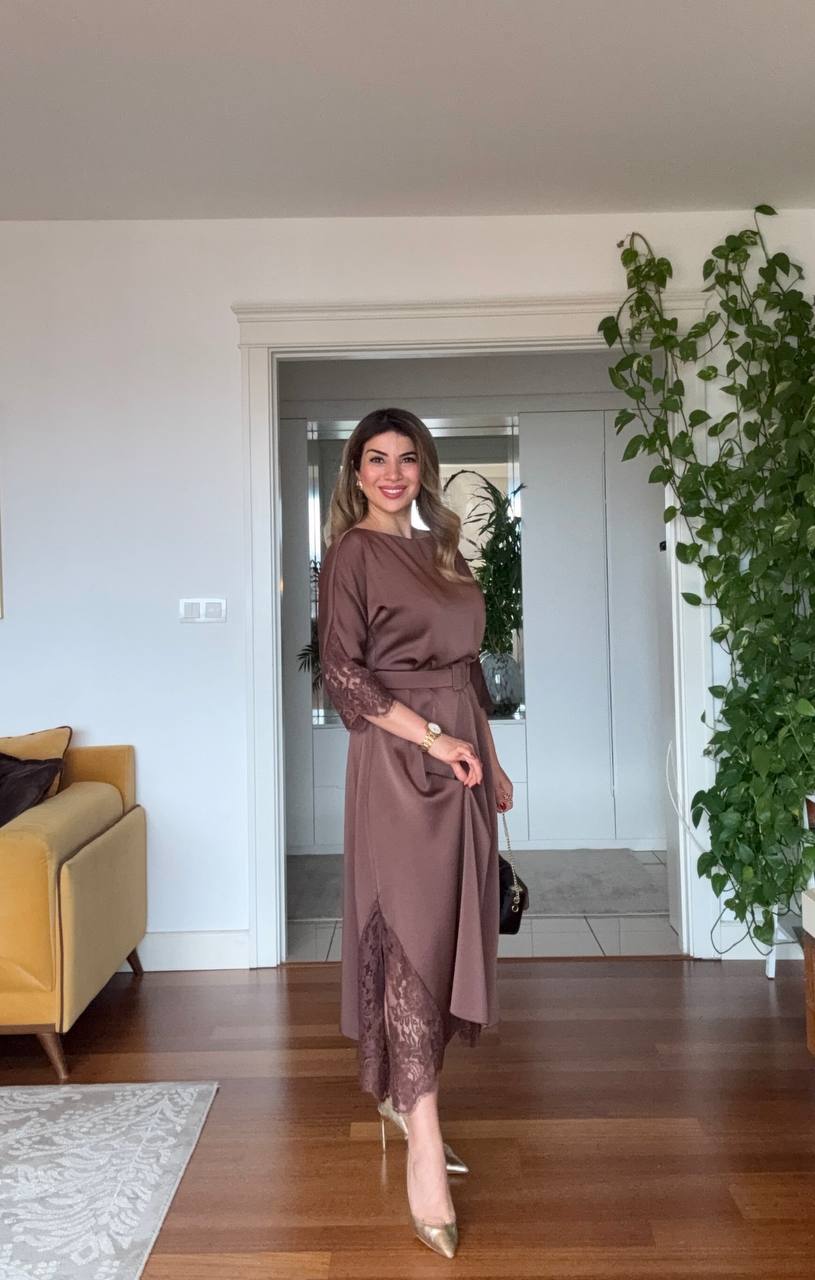 LACE DETAIL BELTED ELEGANT MIDI DRESS – MOCHA BROWN