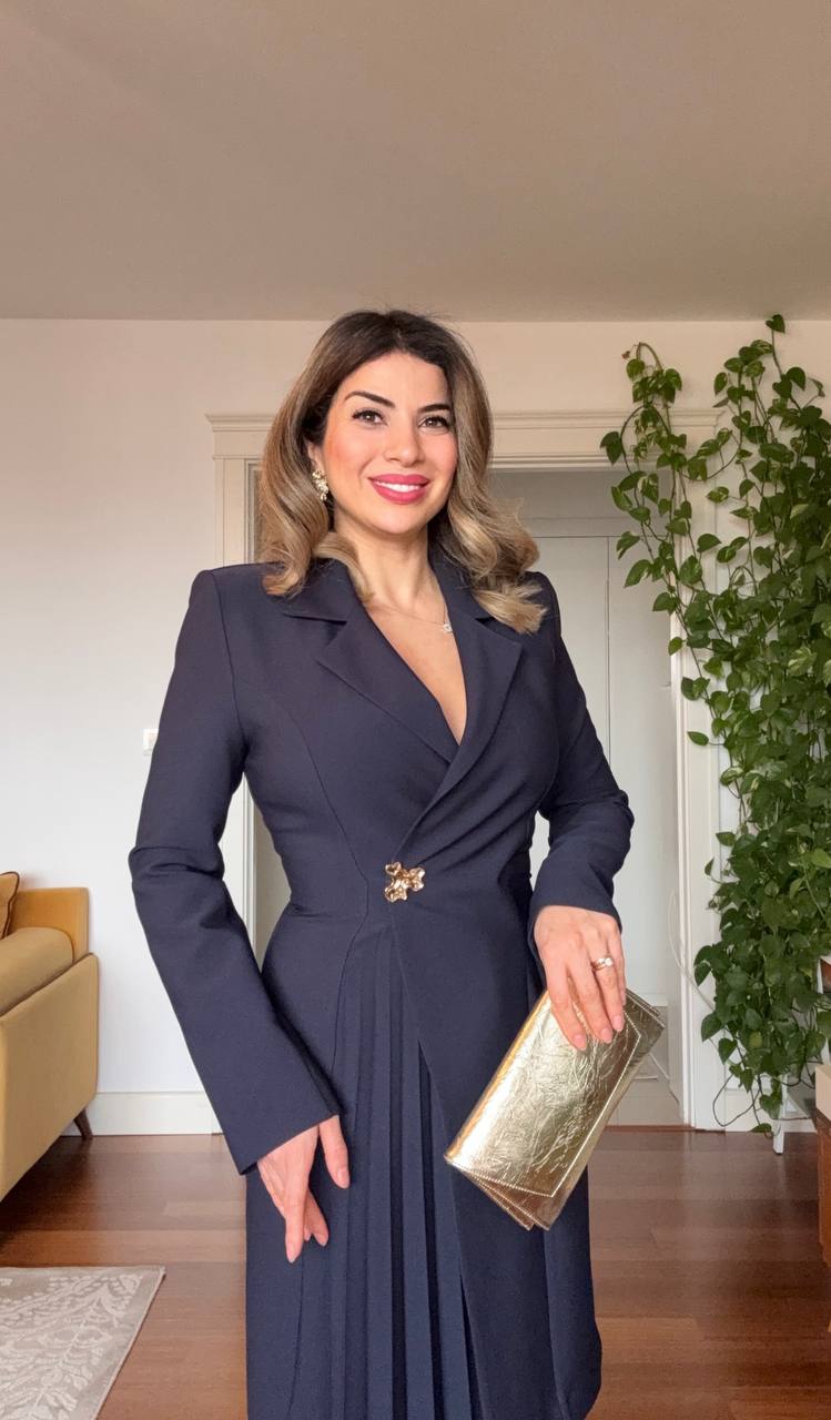 WRAP V-NECK MIDI DRESS WITH GOLD BUCKLE DETAIL – NAVY BLUE